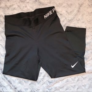 Black Nike Pro Dri-Fit Capri Leggings